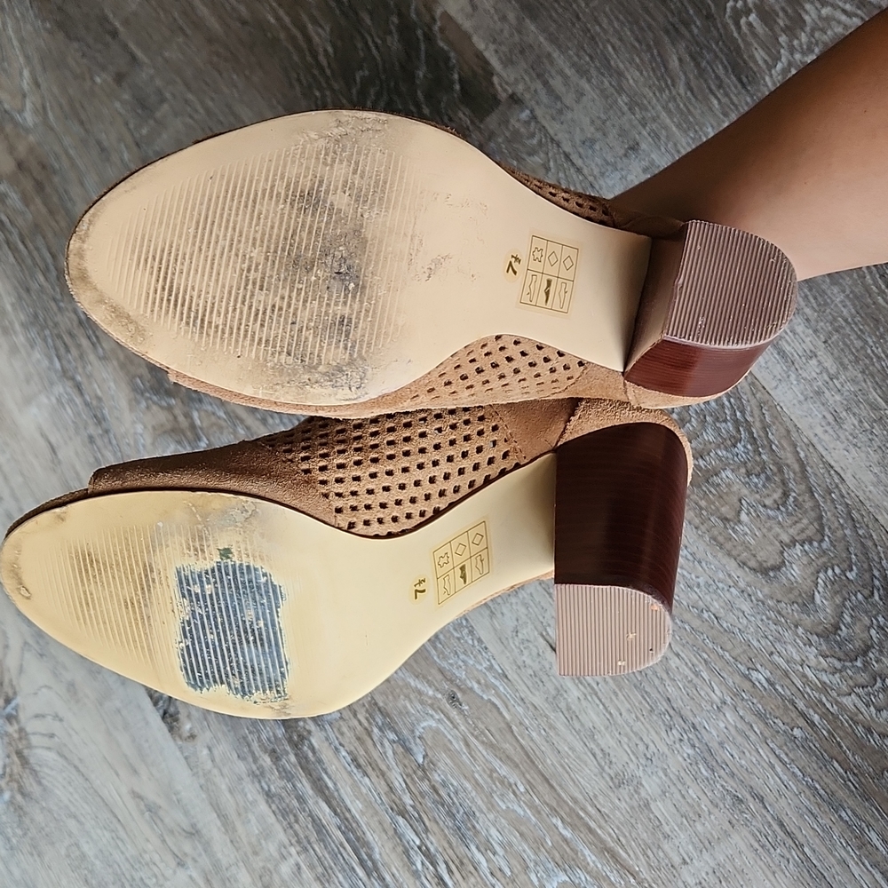 Suede open toe bootie - Picture 6 of 6